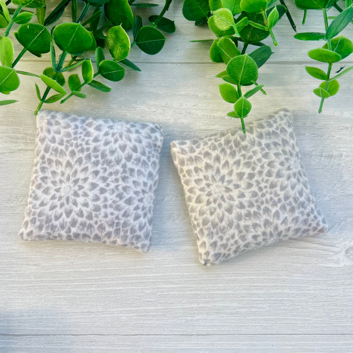 Hidden Gray Flowers - Mini Therapy Pack Set