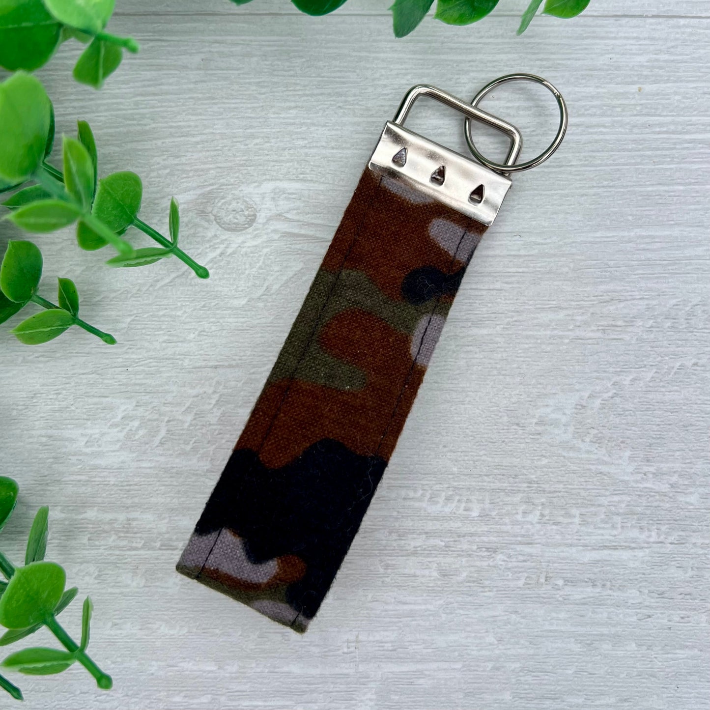 Camo Fabric Key Fob Handles for Easy Carrying | CrystalxClear Collection