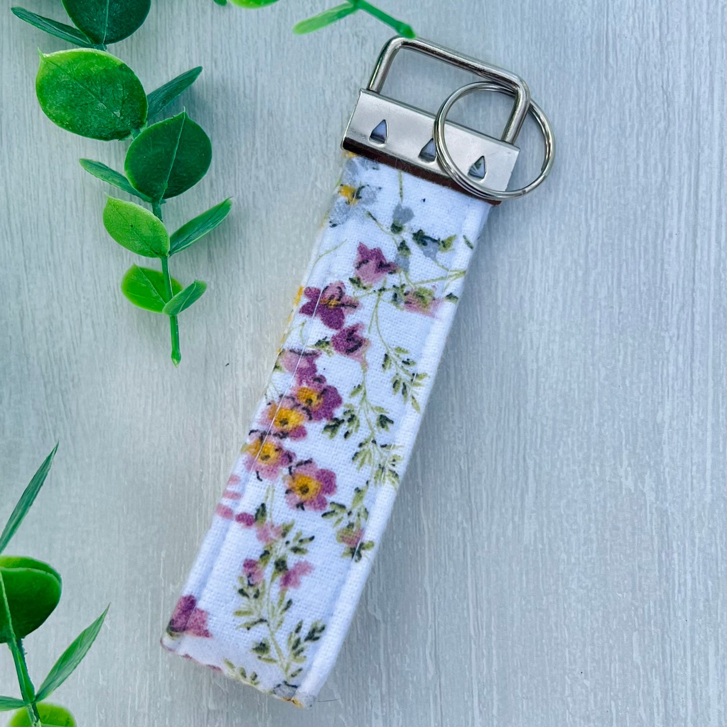 Vintage Floral - Fabric Keychain Handle