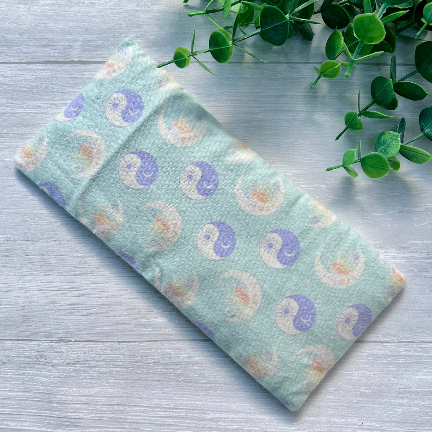 Moon Yin Yang Toss - Eye Mask Therapy Pack