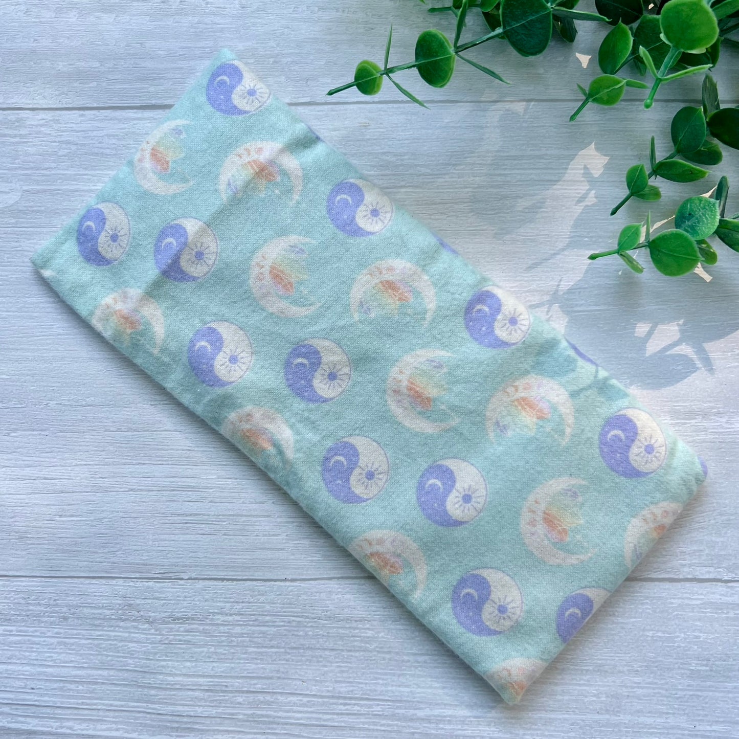 Moon Yin Yang Toss - Eye Mask Therapy Pack